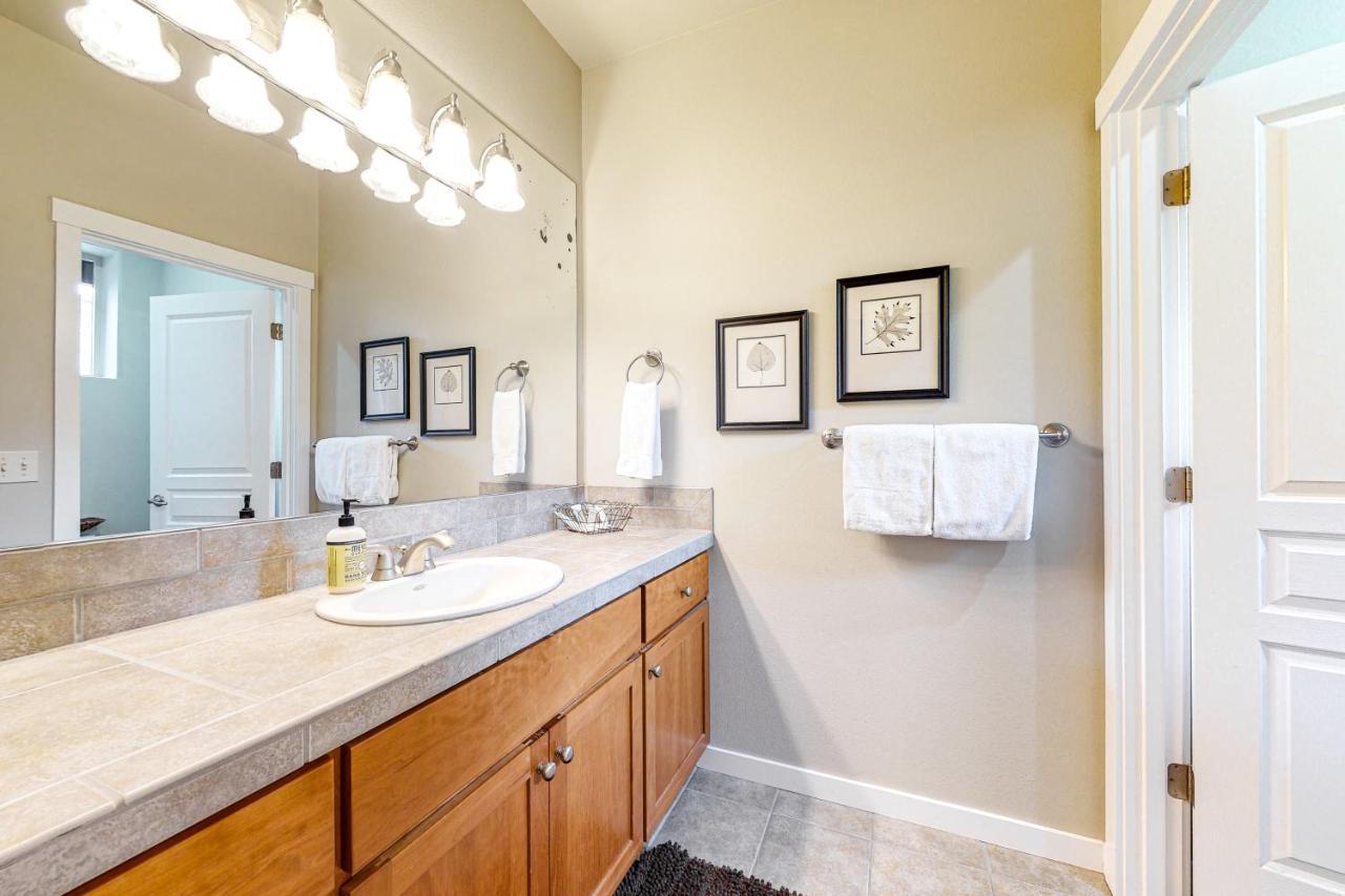 Village Loop View Redmond Exterior foto